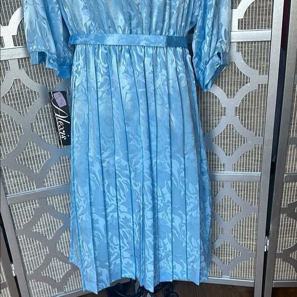 VINTAGE Alexis PLUS size Elegant Light Blue Dress - Picture 9 of 10